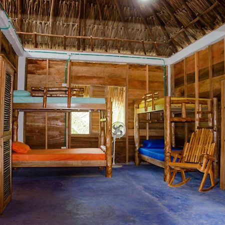 Rainbow Hostel San Bernardo del Viento Eksteriør billede