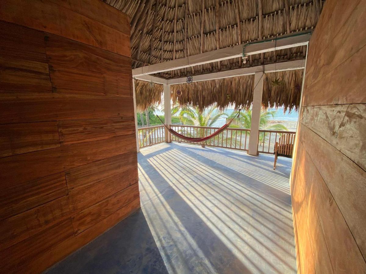 Rainbow Hostel San Bernardo del Viento Eksteriør billede