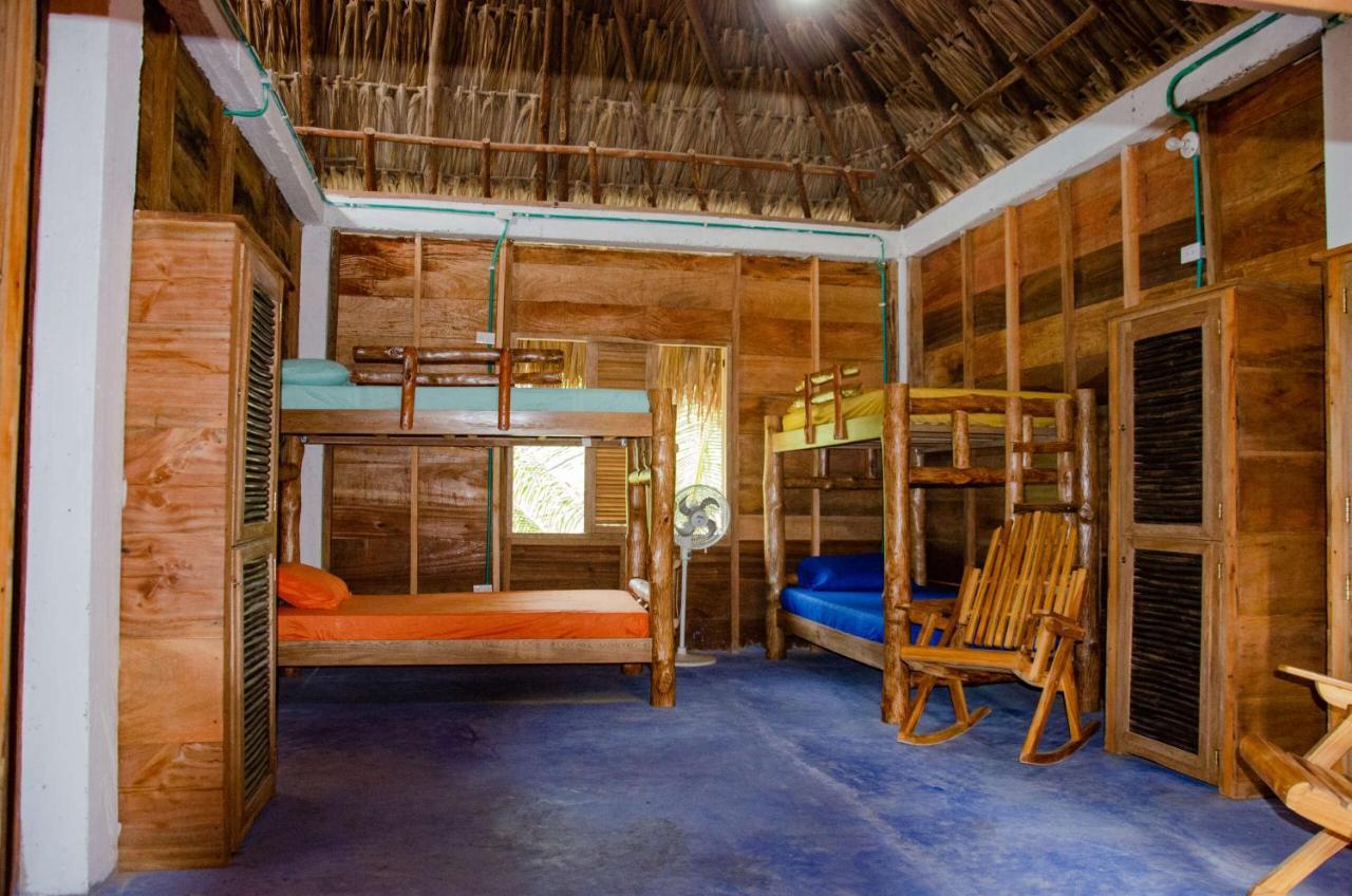 Rainbow Hostel San Bernardo del Viento Eksteriør billede